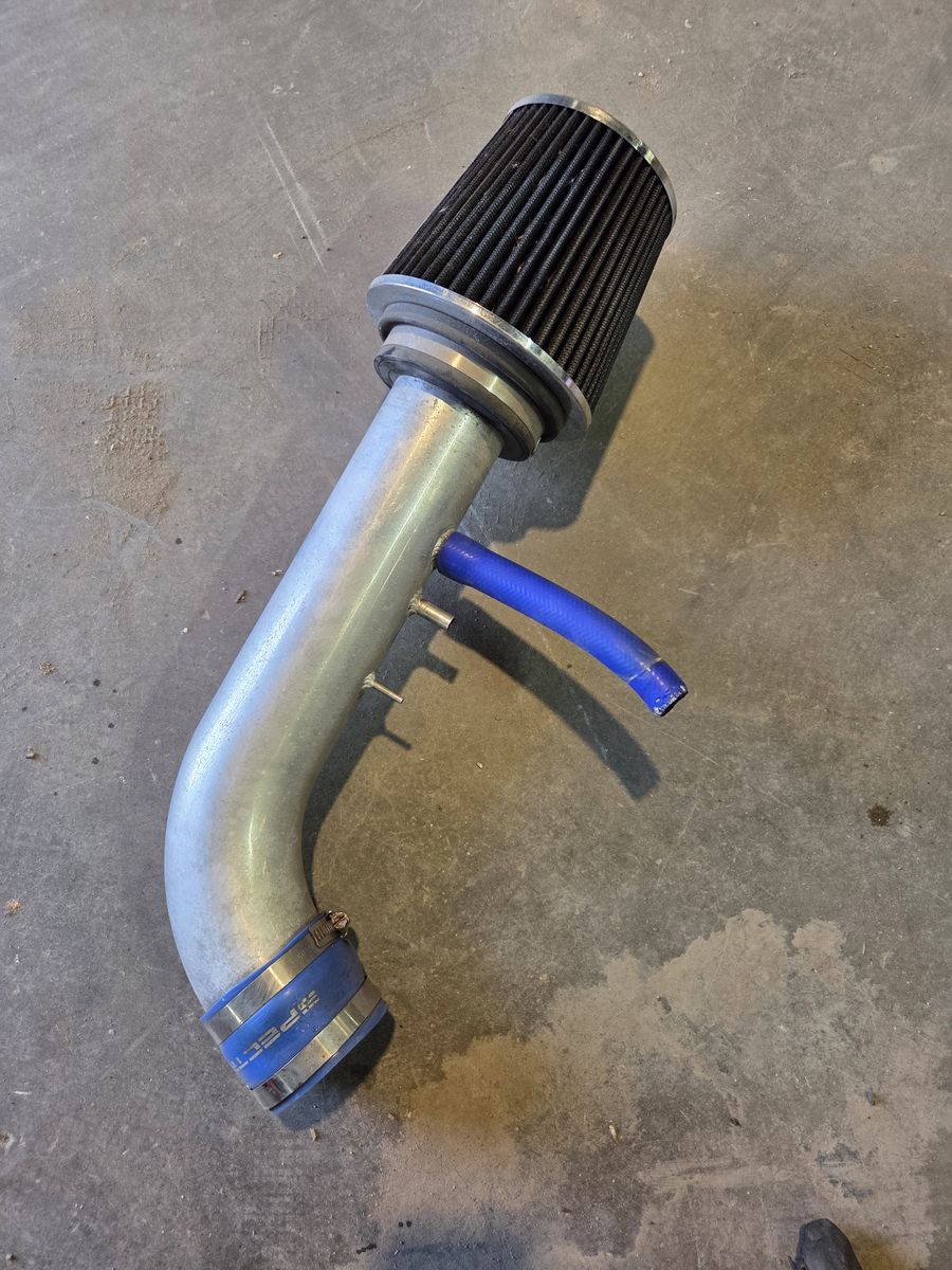Unviseral cold air intake