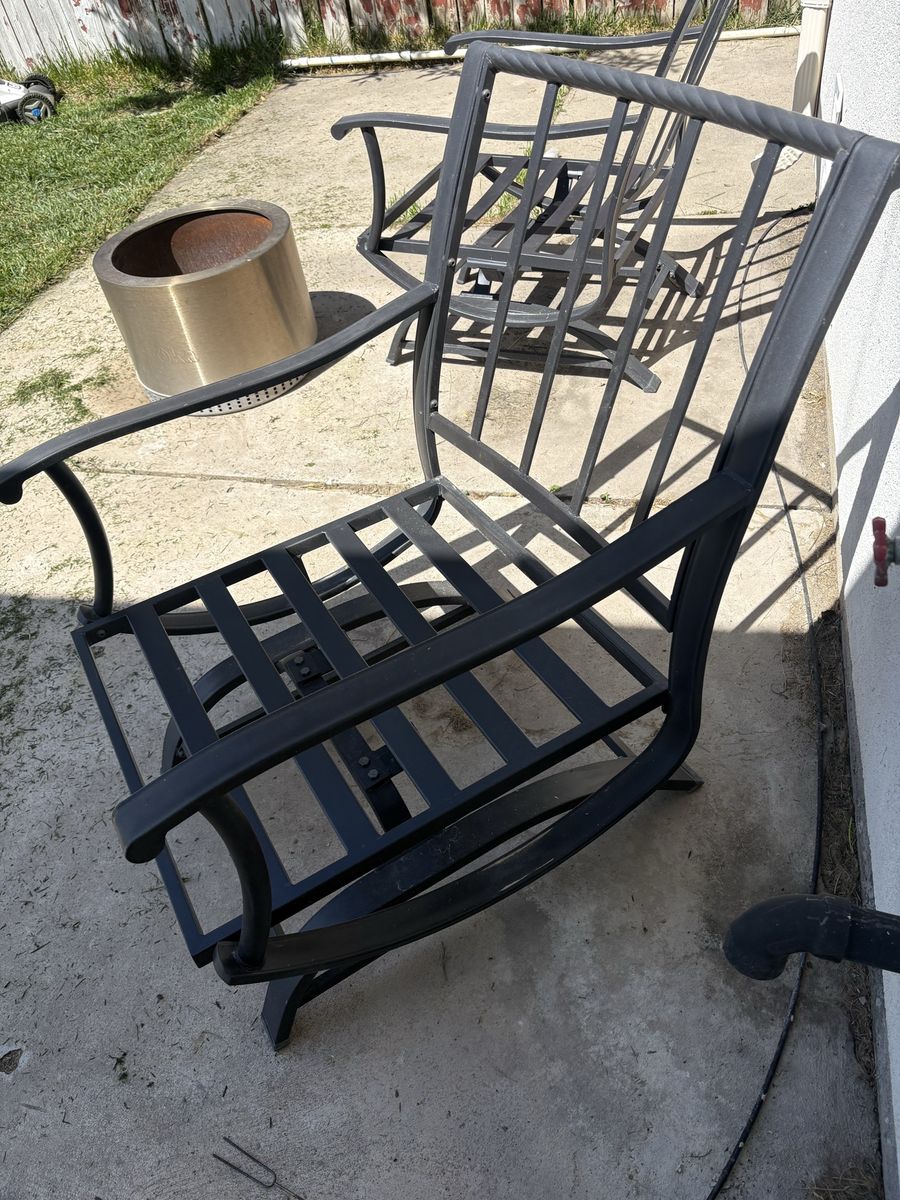 2 outdoor chairs