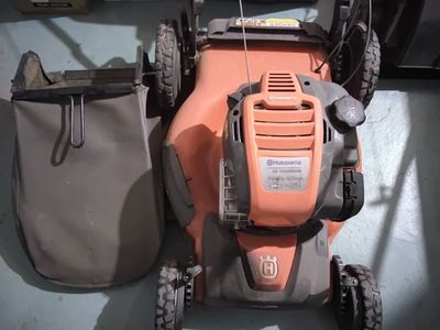 Lawn mower for sale. See photo.