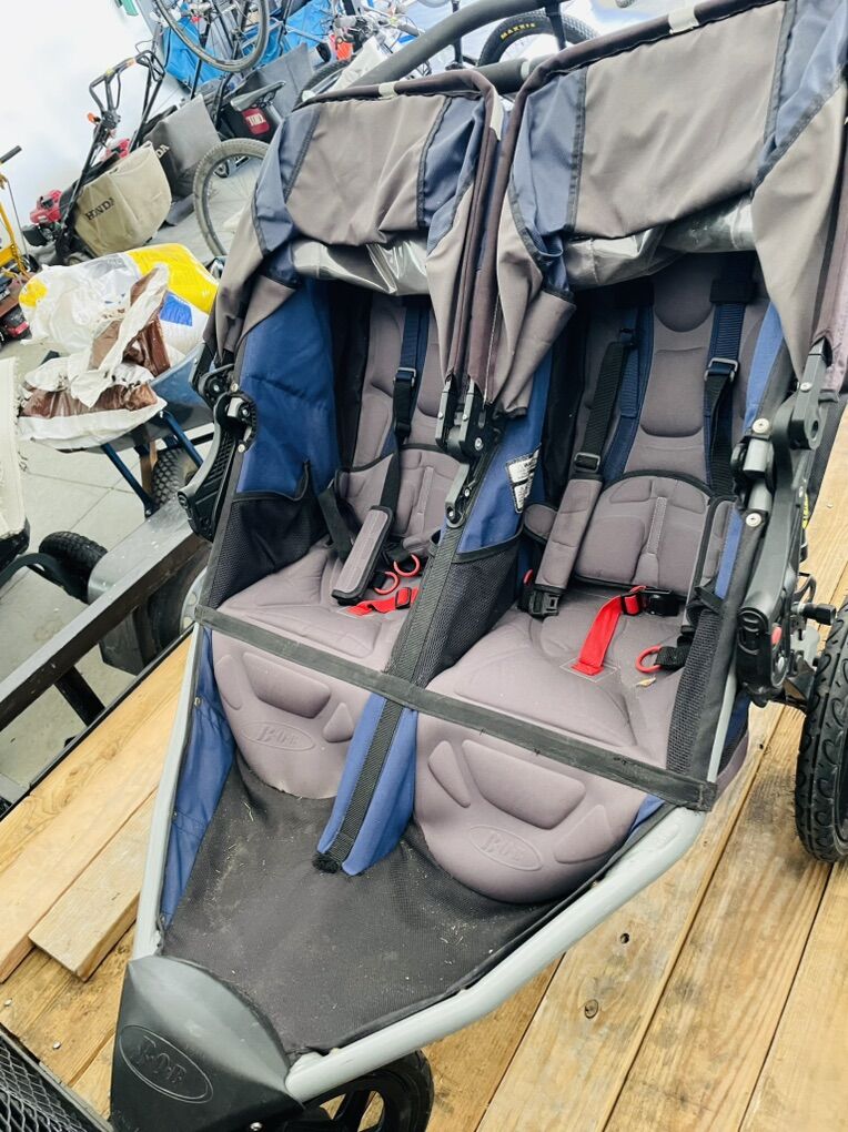 B•O•B Twin Stroller