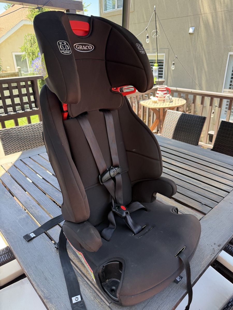 Graco Tranzitions 3-in-1 Harness Booster Car Seat, Spectra, Black/Red - Good Condition