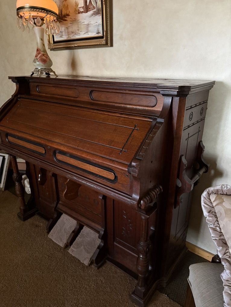 Gorgeous 1890S Pump Oregon