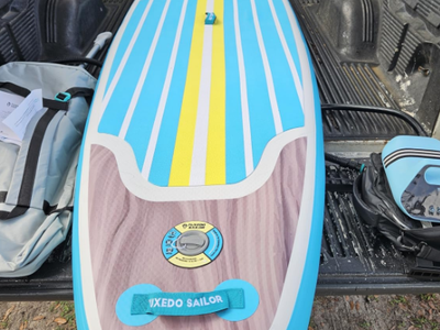 New in box 11' Inflatable Paddle Board