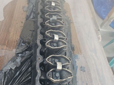 Used Jeep 4.0L Inline 6 Cylinder Head
