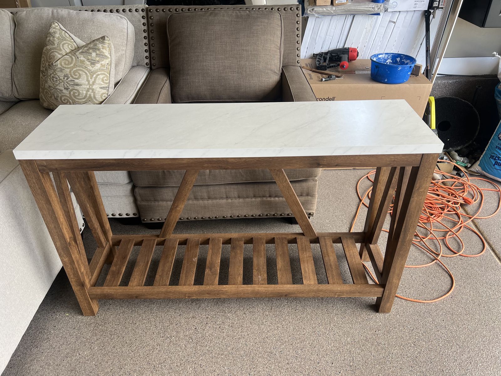 Rustic Wood & Faux Marble Console Table with Slatted Shelf - Entryway/Sofa Table