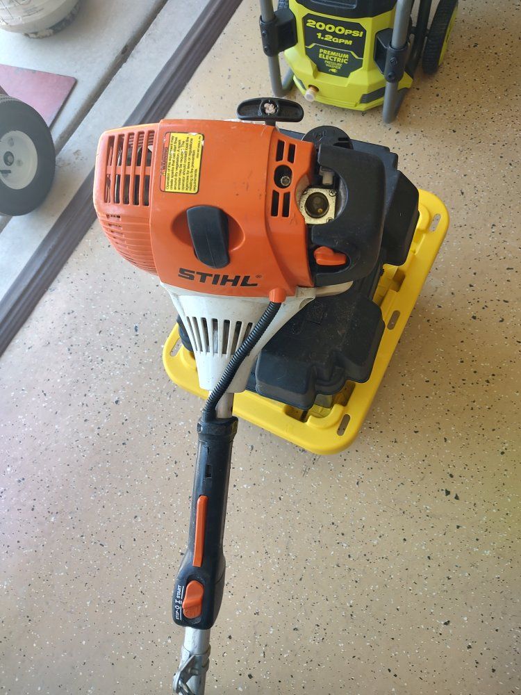 STIHL FS 90 R Straight Shaft Gas String Trimmer Weed Eater