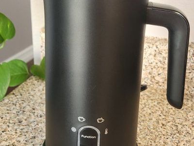 Instant milk frother