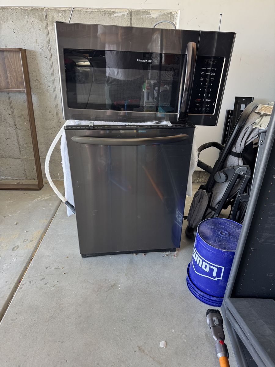 Frigidaire microwave