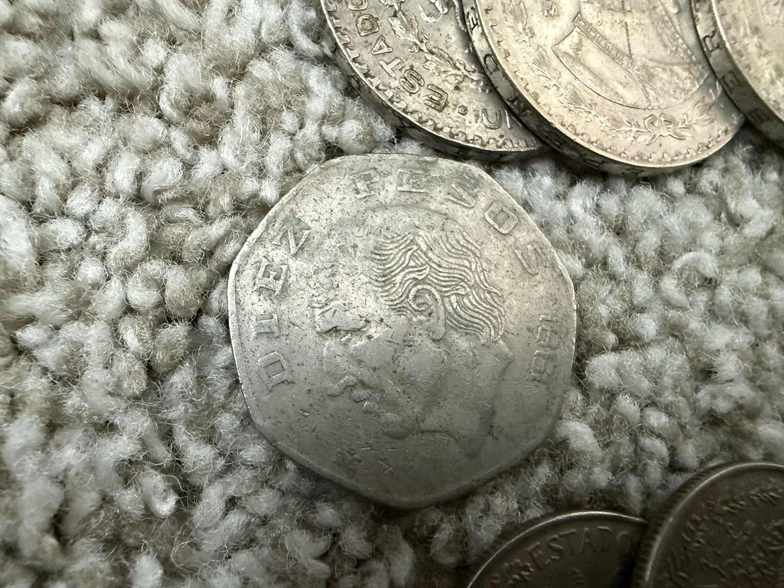 Main image 3