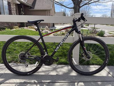 2018 Specialized Rockhopper Sport