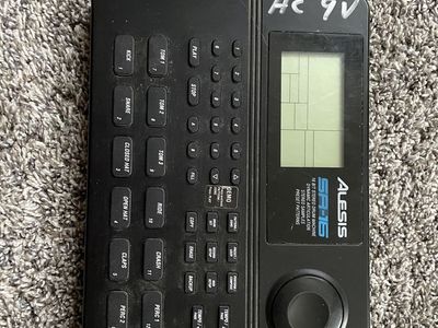 Alesis SR-16 Drum Machine