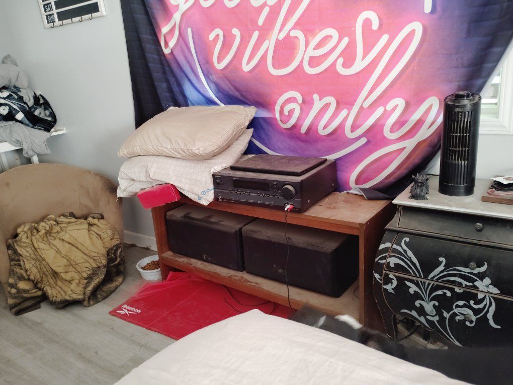 Main image 3