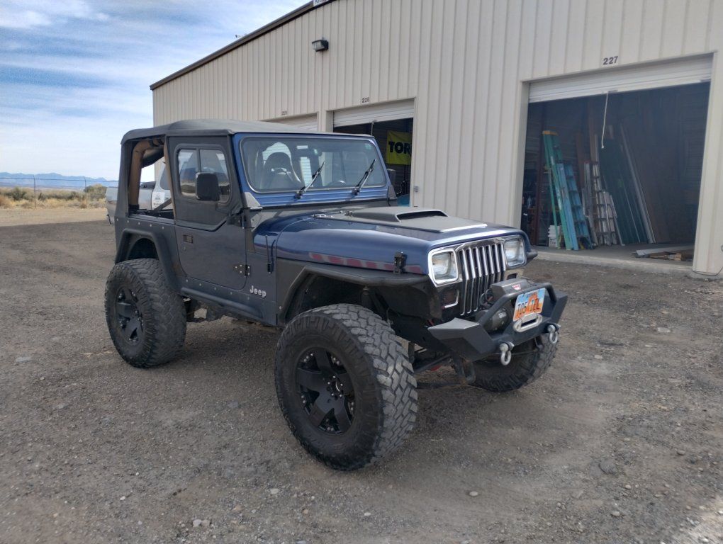 91 Jeep Wrangler YJ 4x4 Soft Top Off-Road SUV