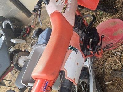 xr100 1986
