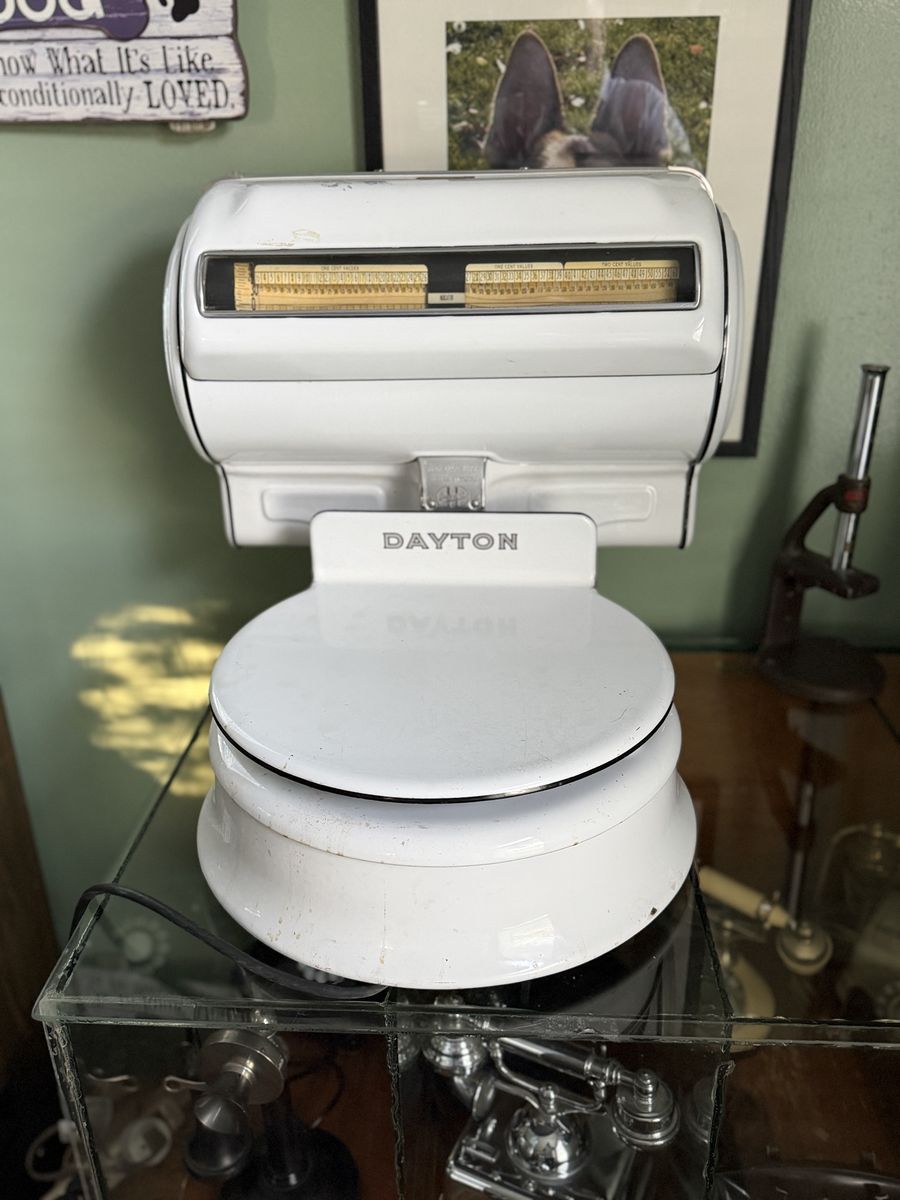 Vintage grocery scale