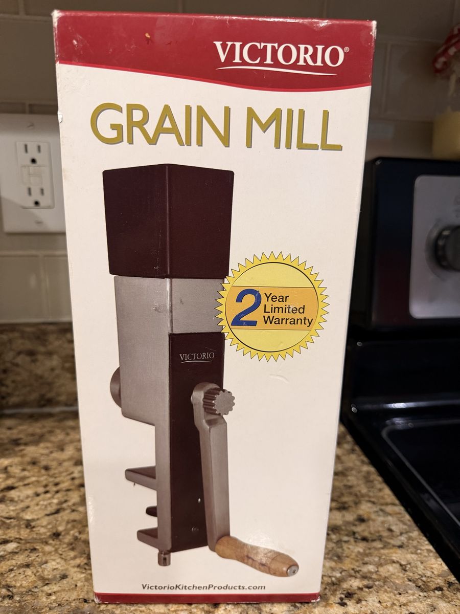 VICTORIO Grain Mill - Manual Hand Crank Grinder