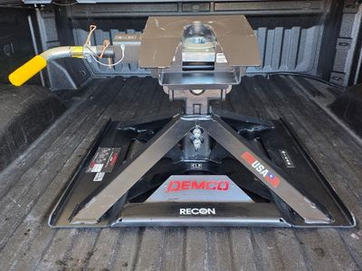 Demco Recon 5th Wheel Hitch - Black, USA Made. 21k rated