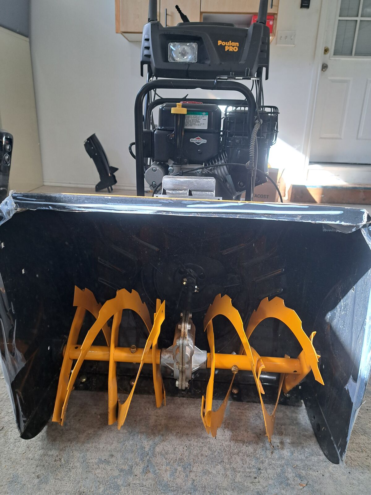 Snow Blower Poulan Pro 24" Duel Stage 208cc