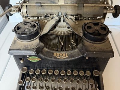 Vintage Royal Standard Typewriter, Hollywood Typewriter Shop, Smith-Corona Agency