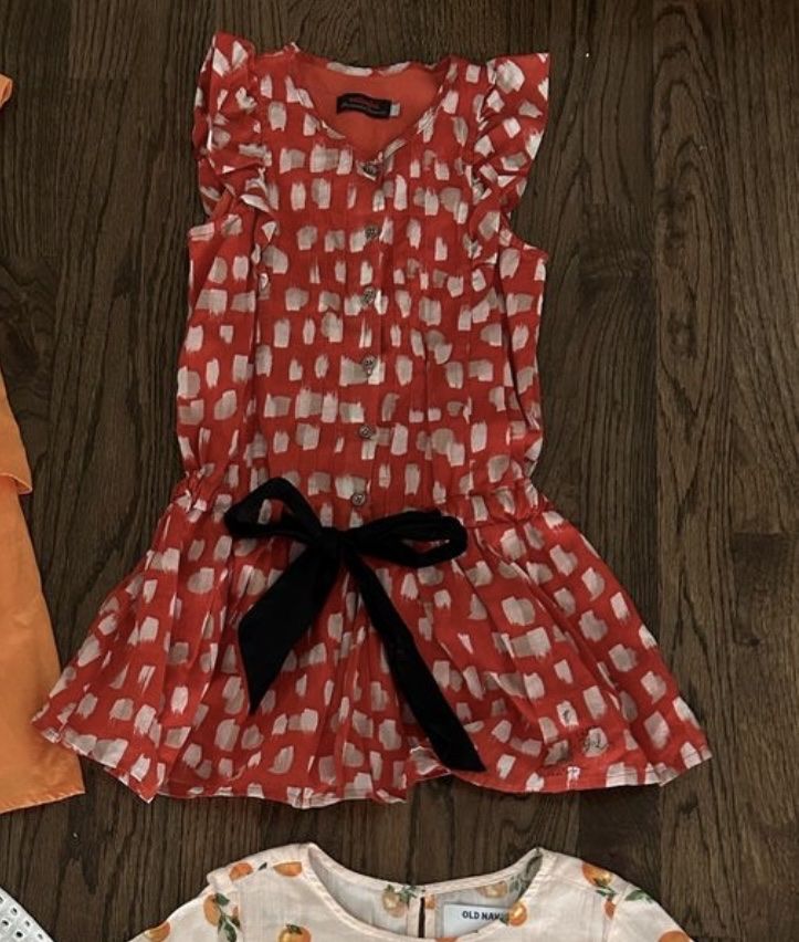 Darling dress girls size 5/6. Perfect for summer!