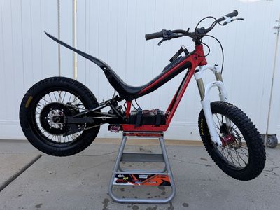 OSET Electric Trials Motorcycle Red/White
