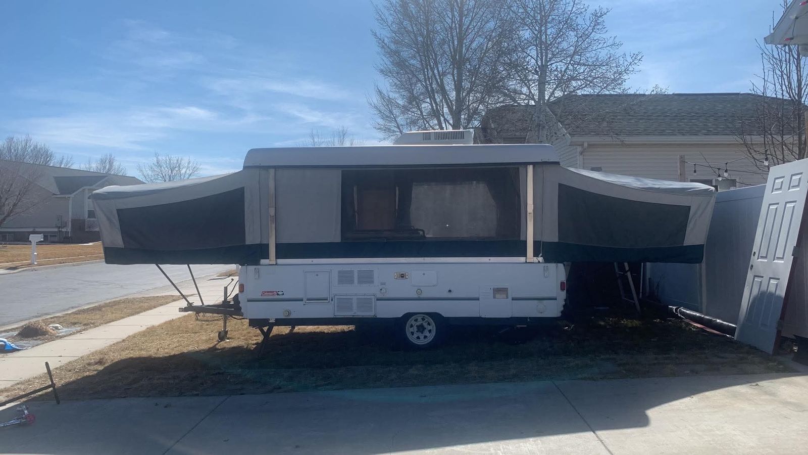 1999 Coleman Westlake popup trailer