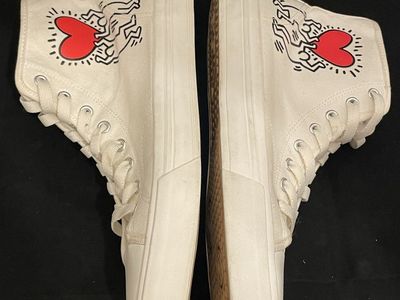 H&M Men's Heart Keith Haring White Canvas High Top Sneakers Size 10.5