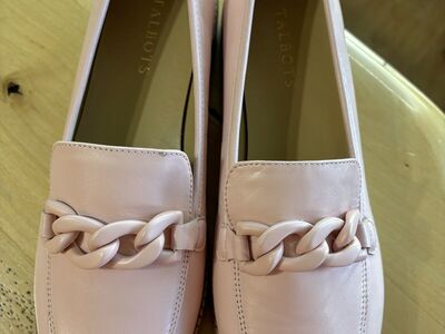 New Talbots Caspian Pink Laura Chain Leather Loafers size 9M