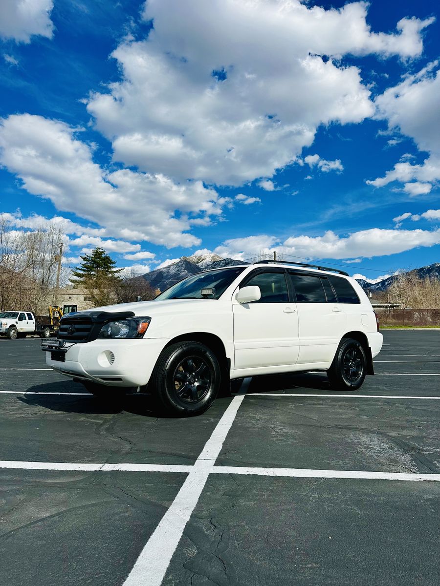2004 TOYOTA HIGHLANDER 4WD V6