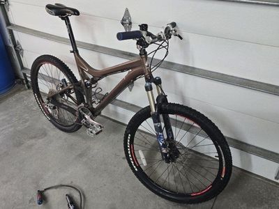 S Works Specialized Stumpjumper FSR with the brain suspension including an extra brain setup.