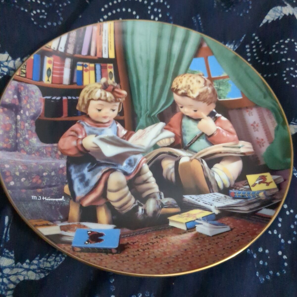 Budding scholars plate from M.J. Hummel