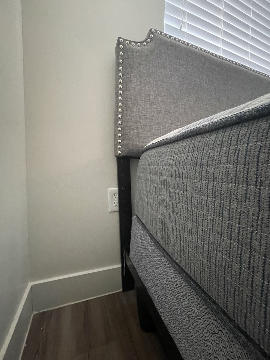 Main image 8