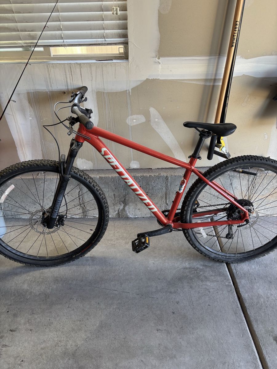 Specialized Mountain Bike Red Hardtail RockShox Suspension