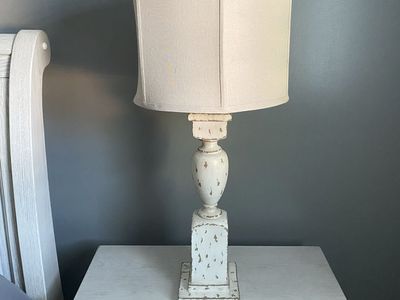 2 Lamps