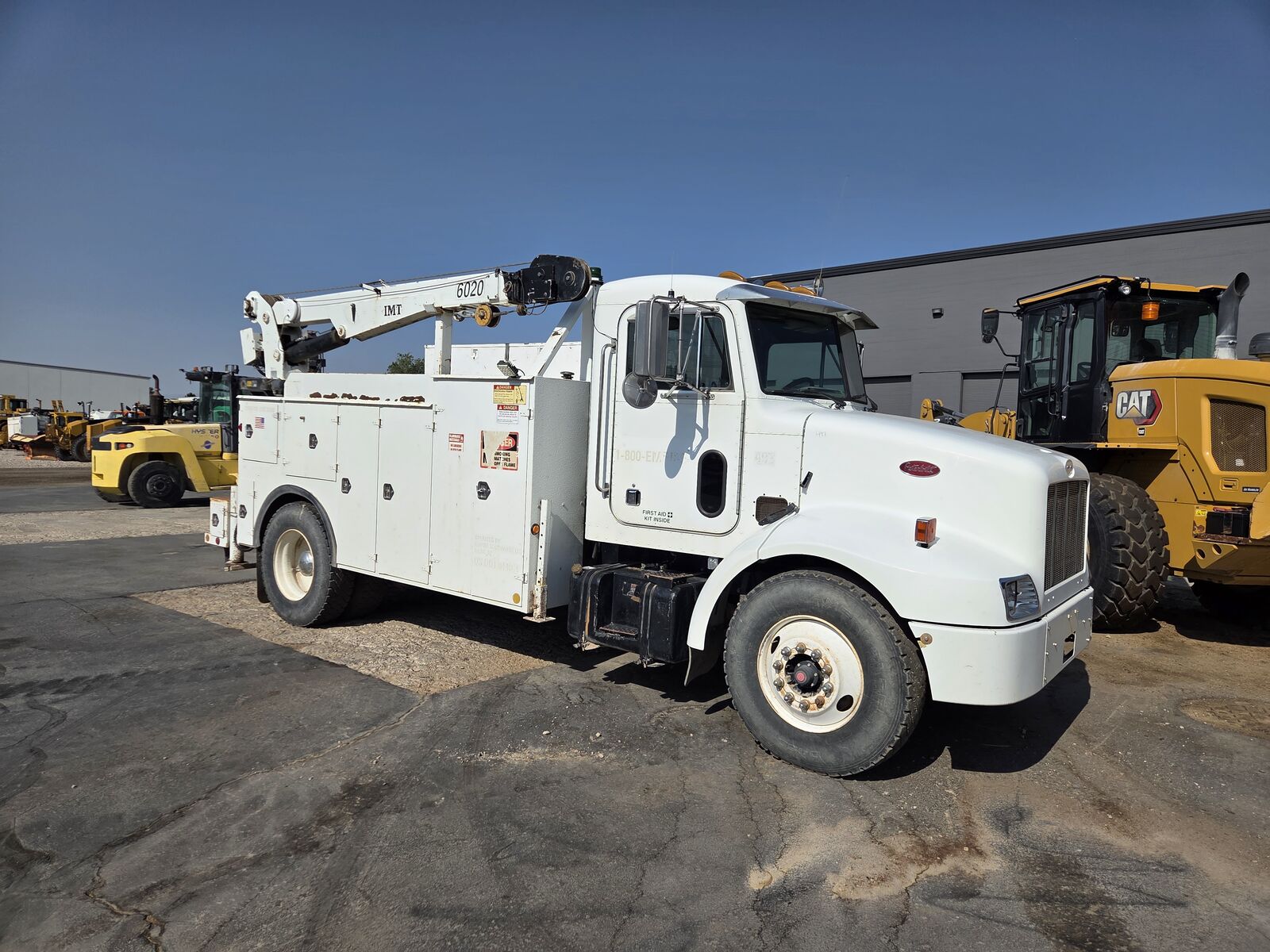 2002 Peterbilt 330 Mechanic Truck, IMT 10,000 lbs Crane