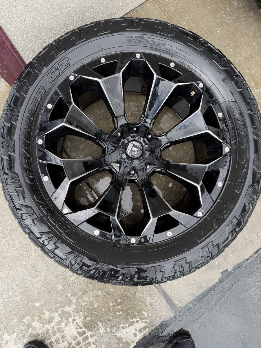 Fuel Assault Wheels and Nitto Tires