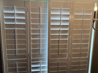 White Bi-Fold Plantation Shutters for Sliding Door/Window