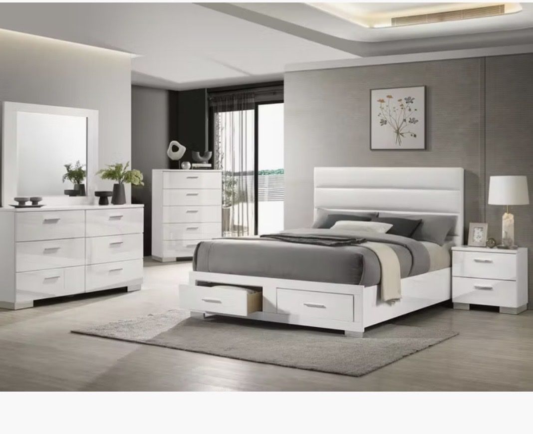 3 piece Dresser Set  Modern White Lacquer 6-Drawer Dresser, 5 Drawer Dresser & 2-Drawer Nightstand Set - , Excellent condition