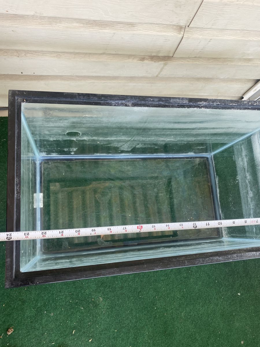 Standard 15 Gallon Glass Aquarium Fish Tank 24x12x12 Black Trim