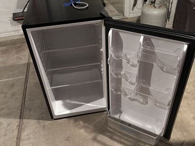 Mini fridge