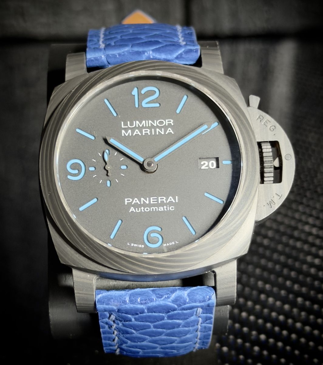 Panerai Luminor Marina Automatic Carbotech case 44mm reference PAM01661