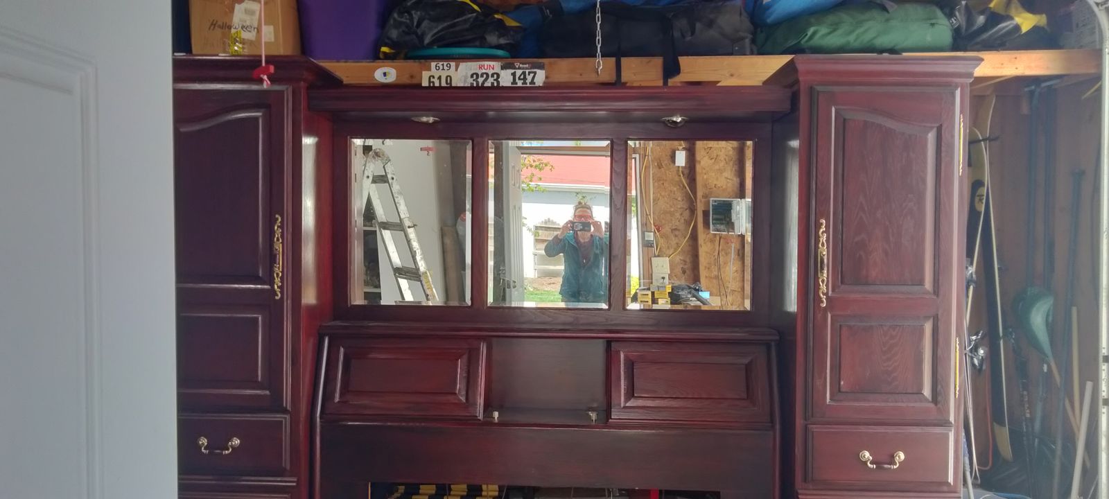 Queen bookcase headboard with mirror
