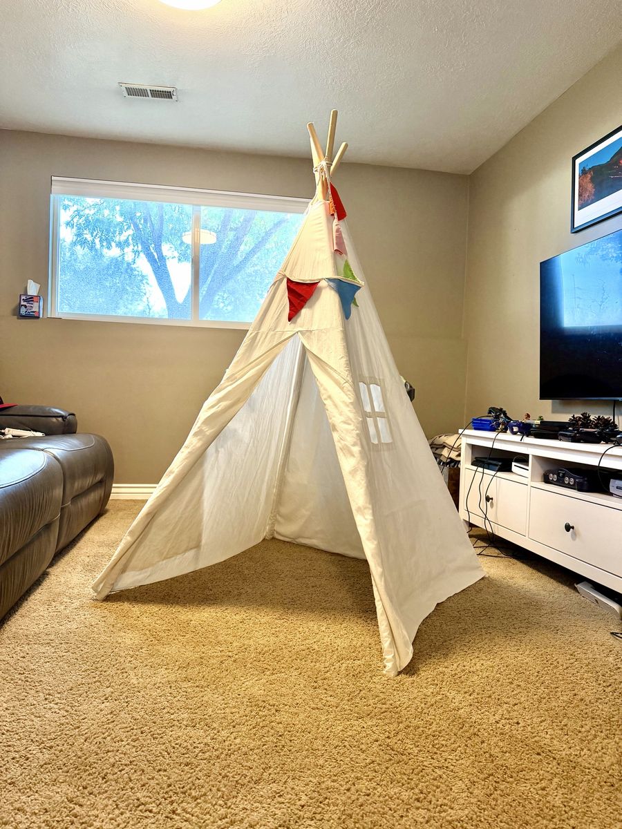 Childrens Teepee Play Tent White Canvas with Wooden Poles