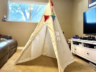 Childrens Teepee Play Tent White Canvas with Wooden Poles