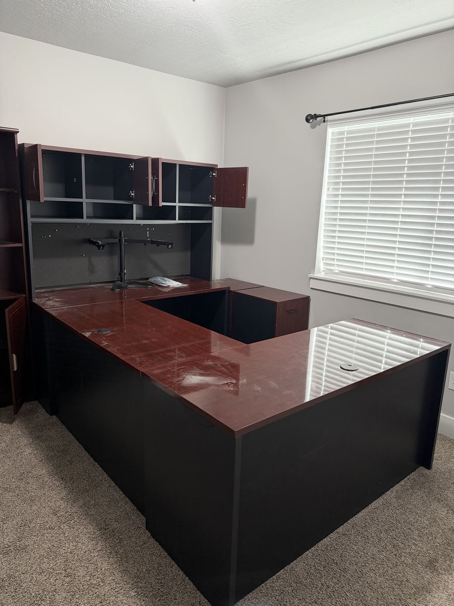 Wood U shaped desk and bookshlef