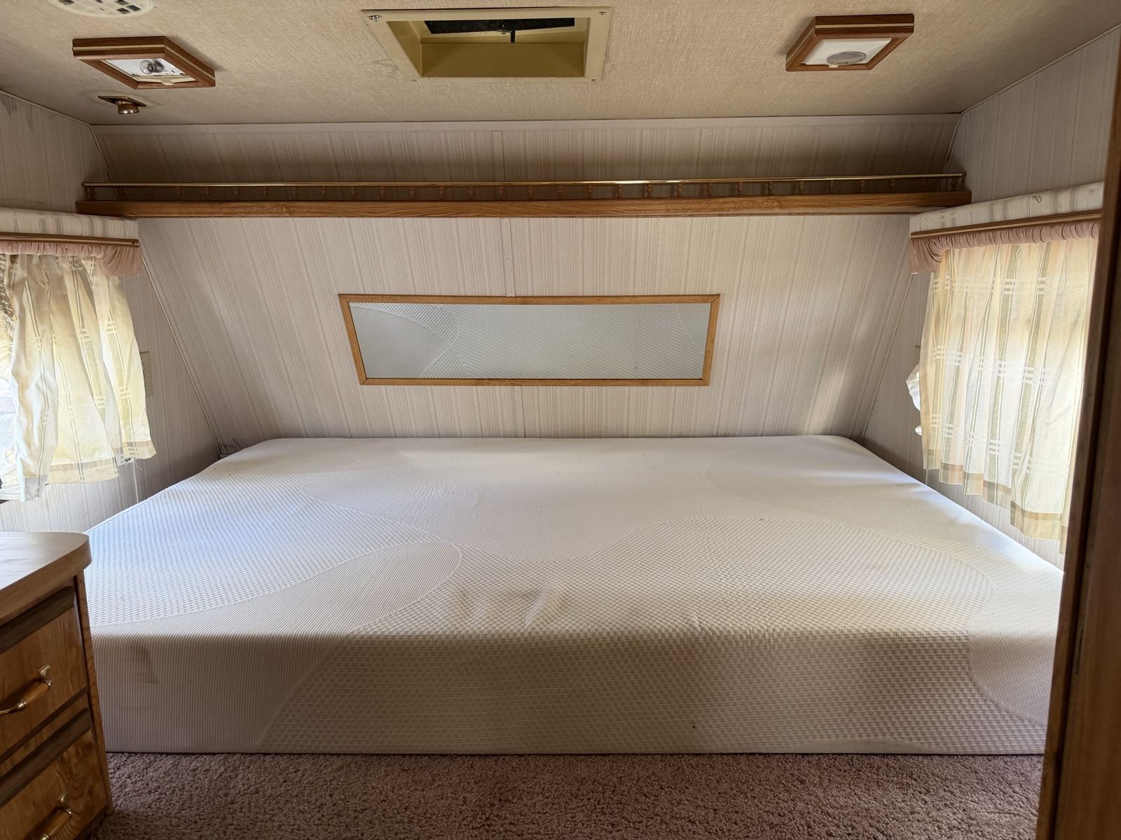 Nomad camper