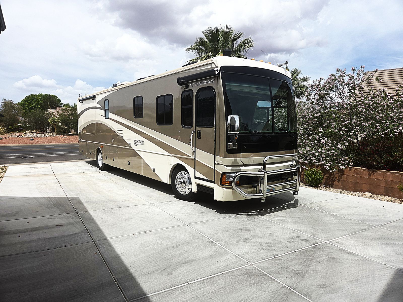 2007 Fleetwood Discovery