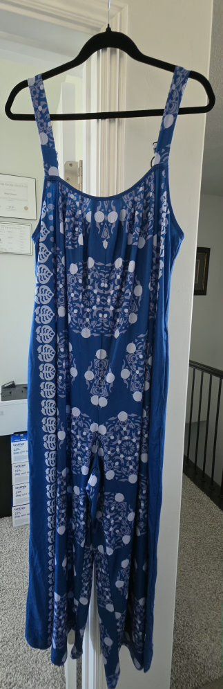BLOOMCHIC Plus Size Jumpsuit US 14-16 Blue & White Print Sleeveless with Pockets New