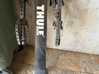 Thule Apex XT Bike Hitch Rack (holds up to TWO Bikes)