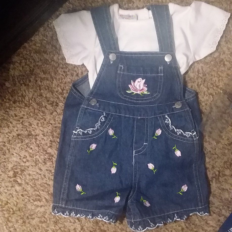 EMBROIDERED SHORT OVERALLS AND SHIRT..12 MOS.